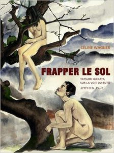 frapper le sol